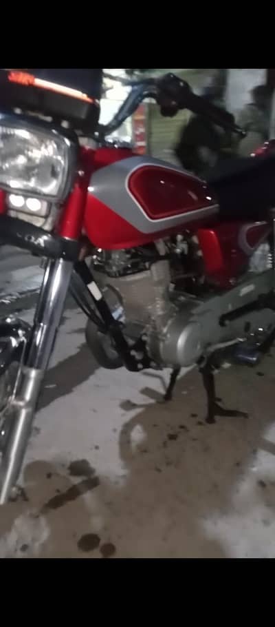 Honda 125 with double saman