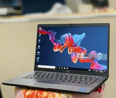 Dell latitude 7320 Core i5 11th gen 1135G7 processor