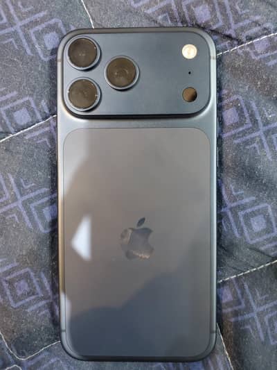 iphone 17 pro max new with box, 2 month pta only