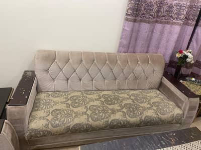 5 seater Sofa for sale in good condition