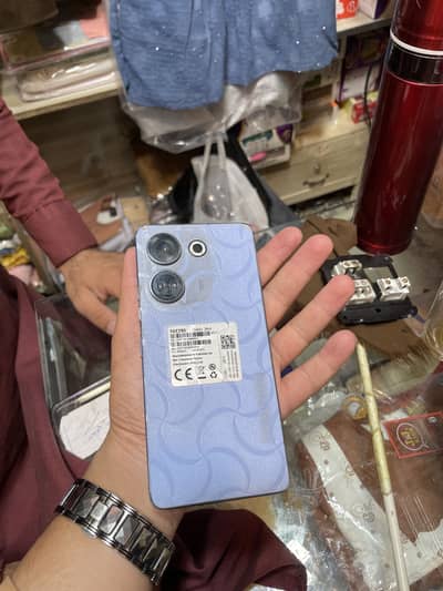 Tecno common 20  256gb with box