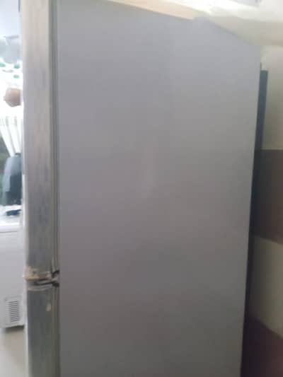 PEL REFRIGERATOR