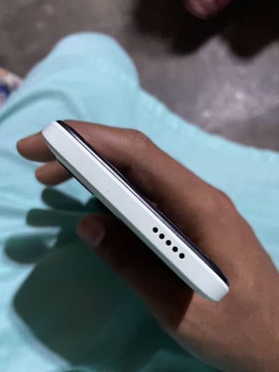 Redmi A2+ condition 10/10 hai All ok hai