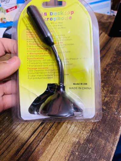 USB DESKTOP MICROPHONE are available