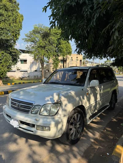 Toyota Land Cruiser Cygnus