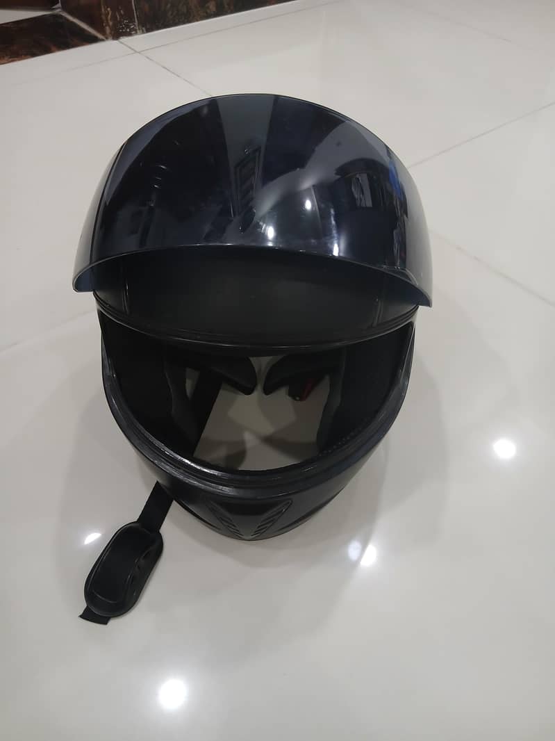 Helmet 0