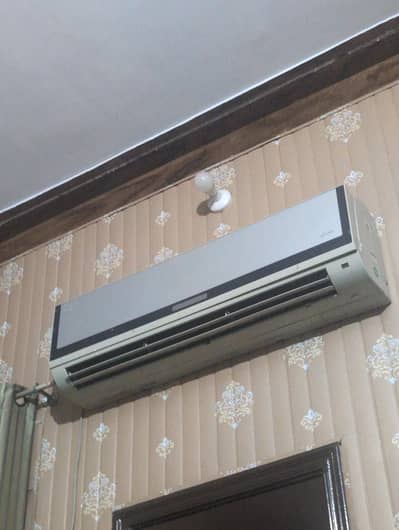 pel split AC working ok condition non leakage Perfect condition