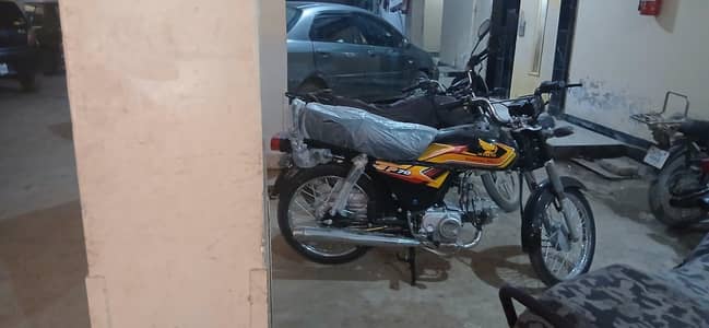SUPREME 70CC NEW BIKE ZERO METER UNREGISTERED