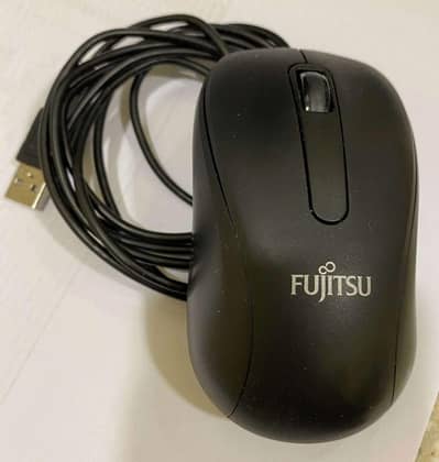 Fujitsu M520 USB wired optical mouse.