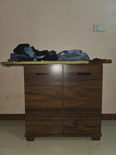 Iron Table Condition 10/10