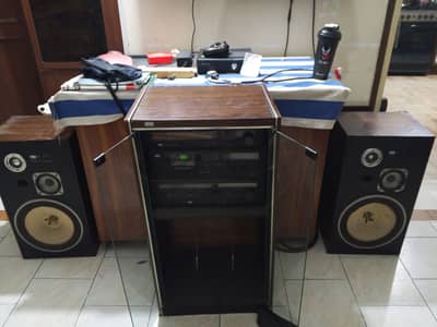 Deck Antique With Speakers