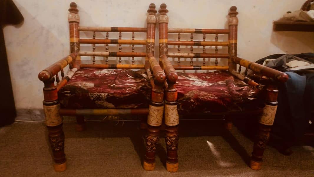 Sindhi Chairs 0