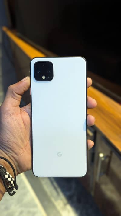 GOOGLE PIXEL 4XL. . . . Pta Approved 6/128. . . 6/64