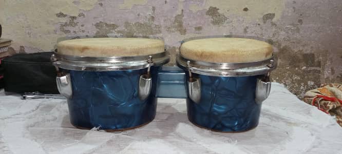 bag bhi hai binnu bhi hai pure Saman ke Sath hai yah tabla