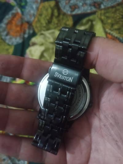 abhi new watch ha Eid pa lii thi