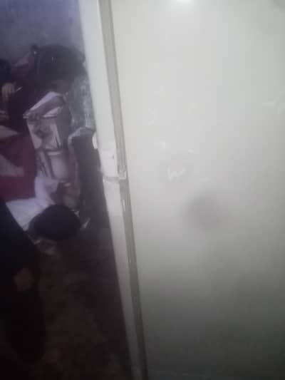 dawlance mediam saiz fridge