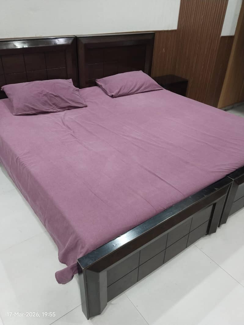 2 single beds 9/10 2