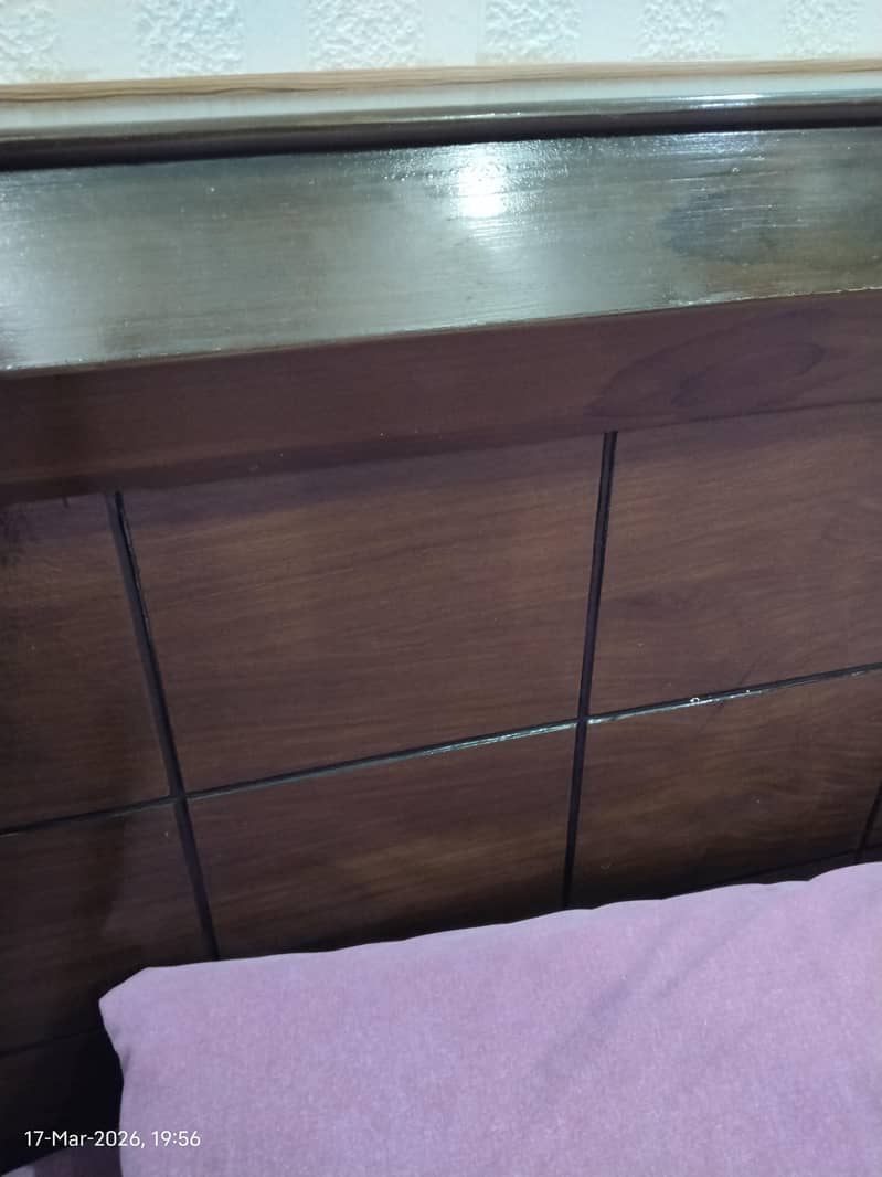 2 single beds 9/10 3