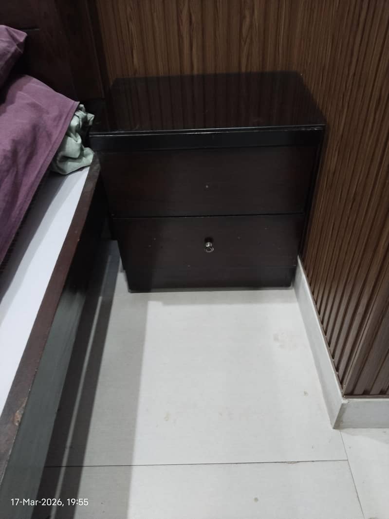 2 single beds 9/10 8