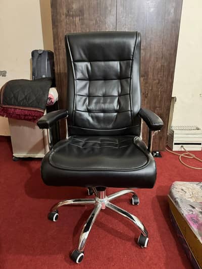 office chair excellent condition
