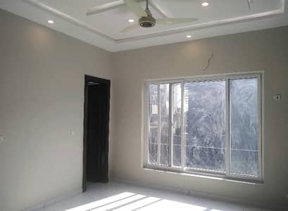 7 Marla House With Gas Available For Rent