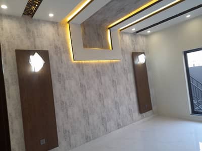 15 Marla Upper Portion Available For Rent Near UCP University On The Main Kahynb E Jenha Rood Out Class Location Ready To Shift 1 Kanl Type Master Bed Rooms Attach Bath Fully Renovated 1 Car Parking Space Available