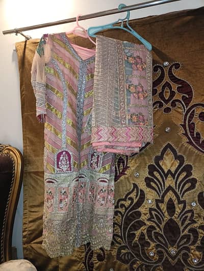 PRELOVED DRESSES FOR SALE