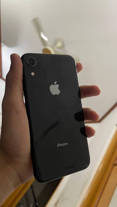 iphone xr 64GB
