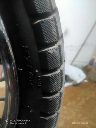 90.90. 18 new Tyre 15 km use 03214985409