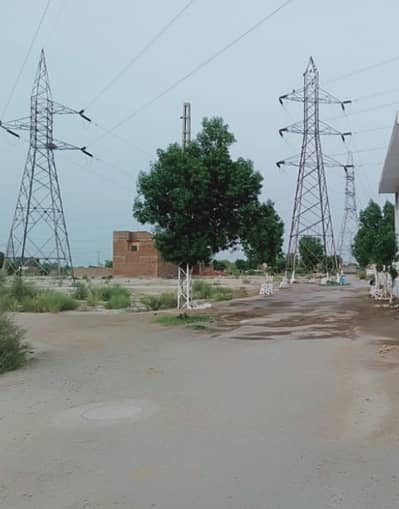 5mrla plot chok kumhara k kareb sui gas dafter for sale
