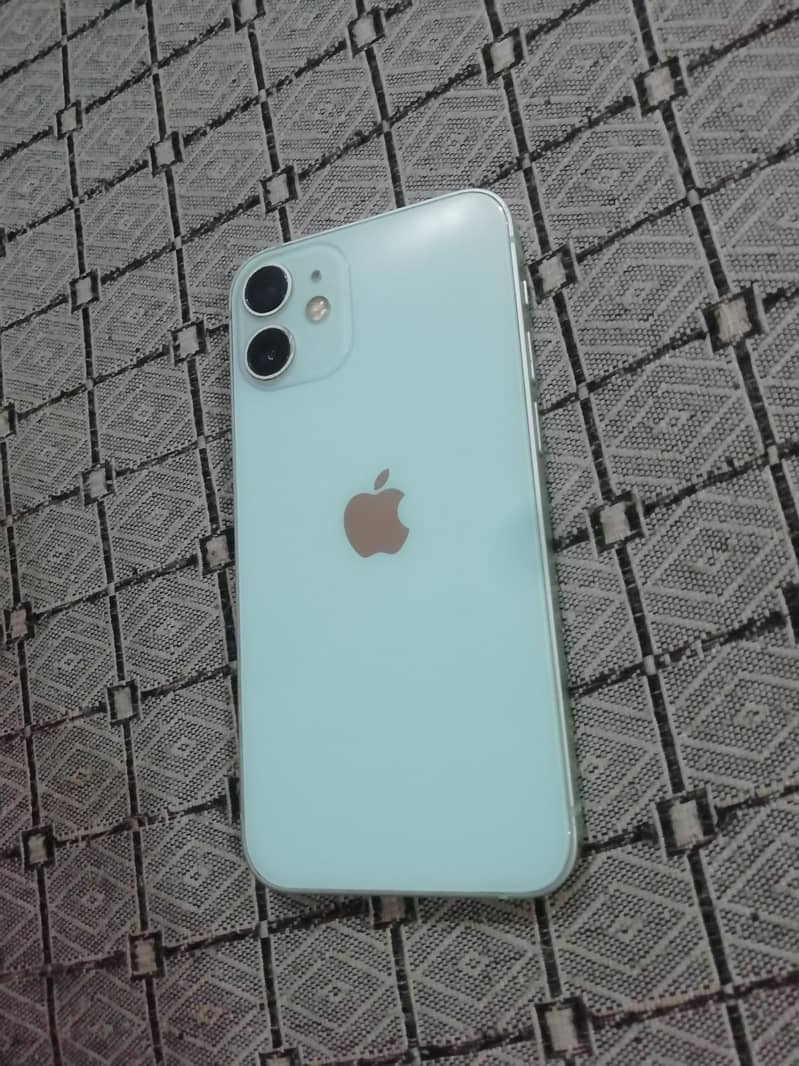 Iphone 12 mini 4