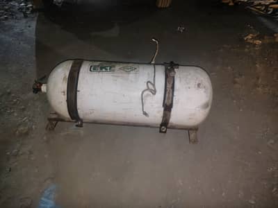 CNG kit he LPG convert isme 12 15kg lpg mujood he