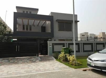 20 MARLA ELEGANT AND FULLY MAINTAINED SUPER HOT LOCATED BUNGALOW IS AVAILABLE IN THE BEST BLOCK OF DHA LAHORE.