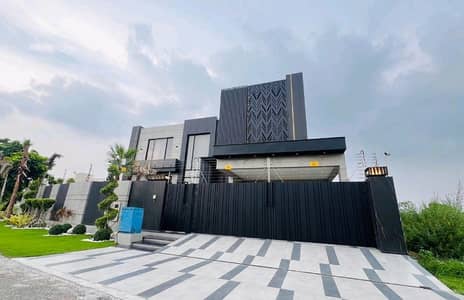 A House Of 27 Marla In DHA Phase 7 - Block P