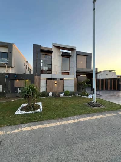 PHASE 7 1-KANAL BRAND NEW BUNGALOW IS AVAILABLE FOR SALE.