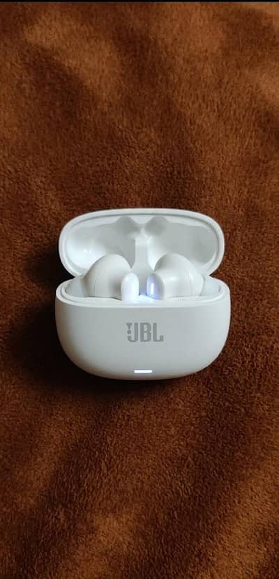 Earbuds JBL