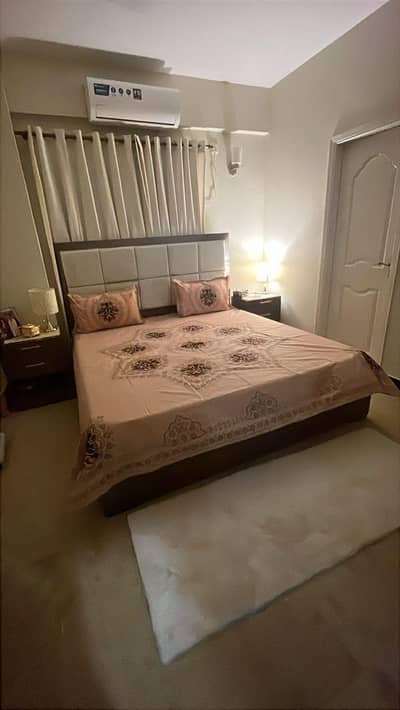 For Sale Complete Queen size bed