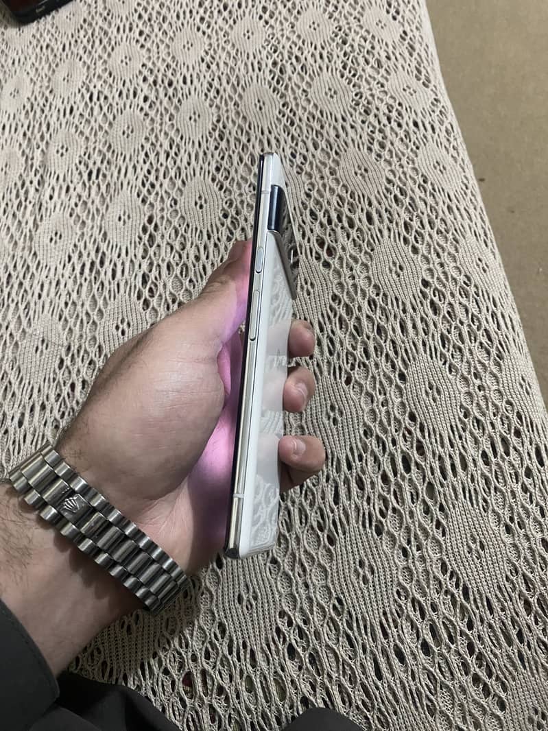 Google pixel 6 pro 5