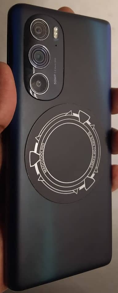 Motorola Edge 30 Pro ~ 8/128