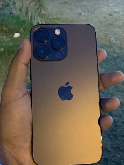 iPhone 14 pro max iCloud locked