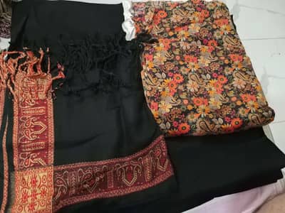 Lawn Suits alongwith Shawls (28 suits)