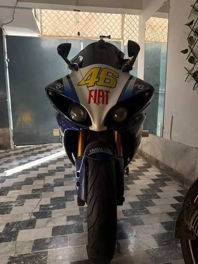 limited russi addition Yamaha r1