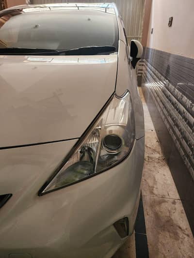 cars showroom job only for males