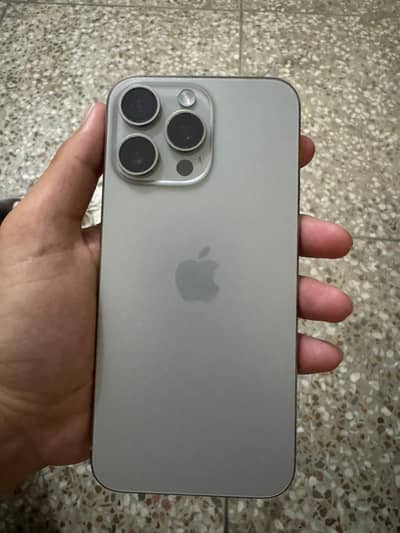 iPhone 15 Pro Max 256 10/10 condition