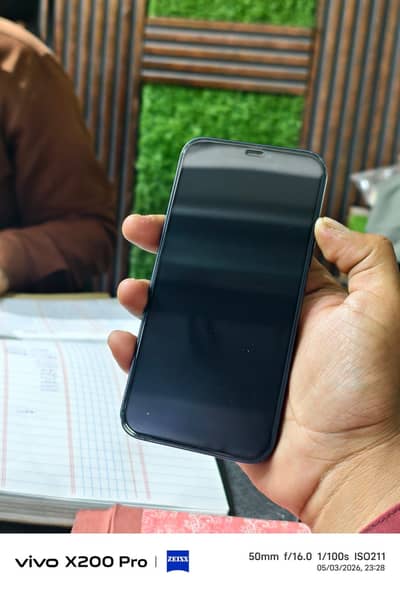 I Phone 12 64 Gb 80 health Waterpack Factory unlock