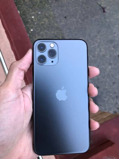 Iphone 11 pro factory unlock