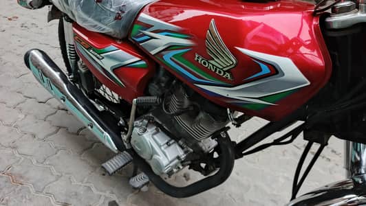 Honda CG 125 2023 (0322-3276769)