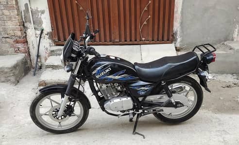 Suzuki GS150 SE