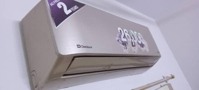 Dawlence inspire plus inverter split AC in running condition for sale
