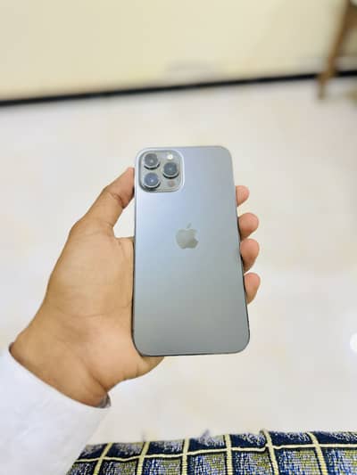 12promax 128GB JV 9/10 condition Black color